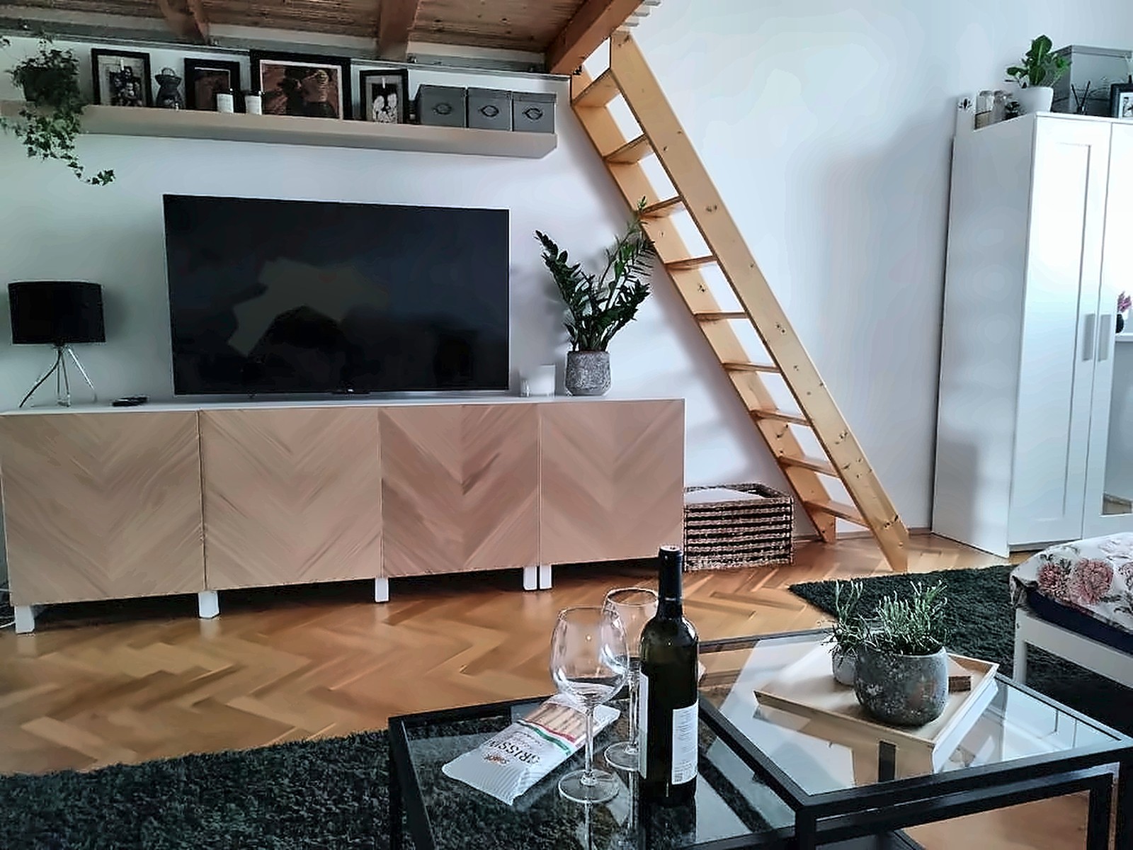 Sweet Home — obývací pokoj
